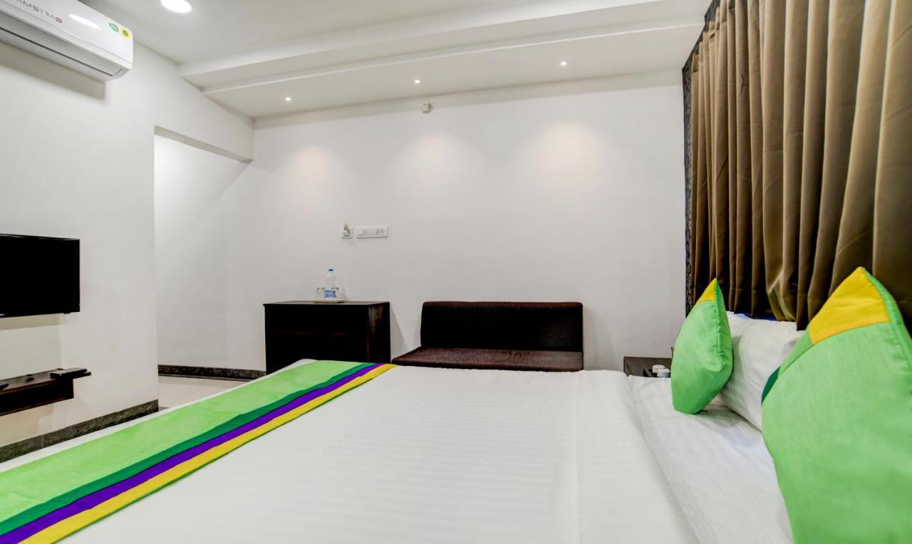 Treebo Grand Euro Pipliyahana Square Indore Exterior photo
