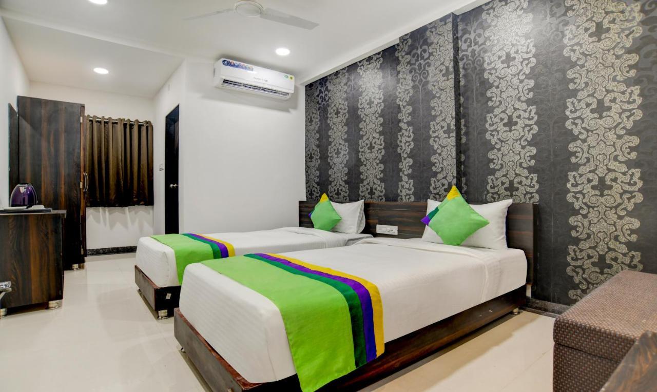 Treebo Grand Euro Pipliyahana Square Indore Exterior photo